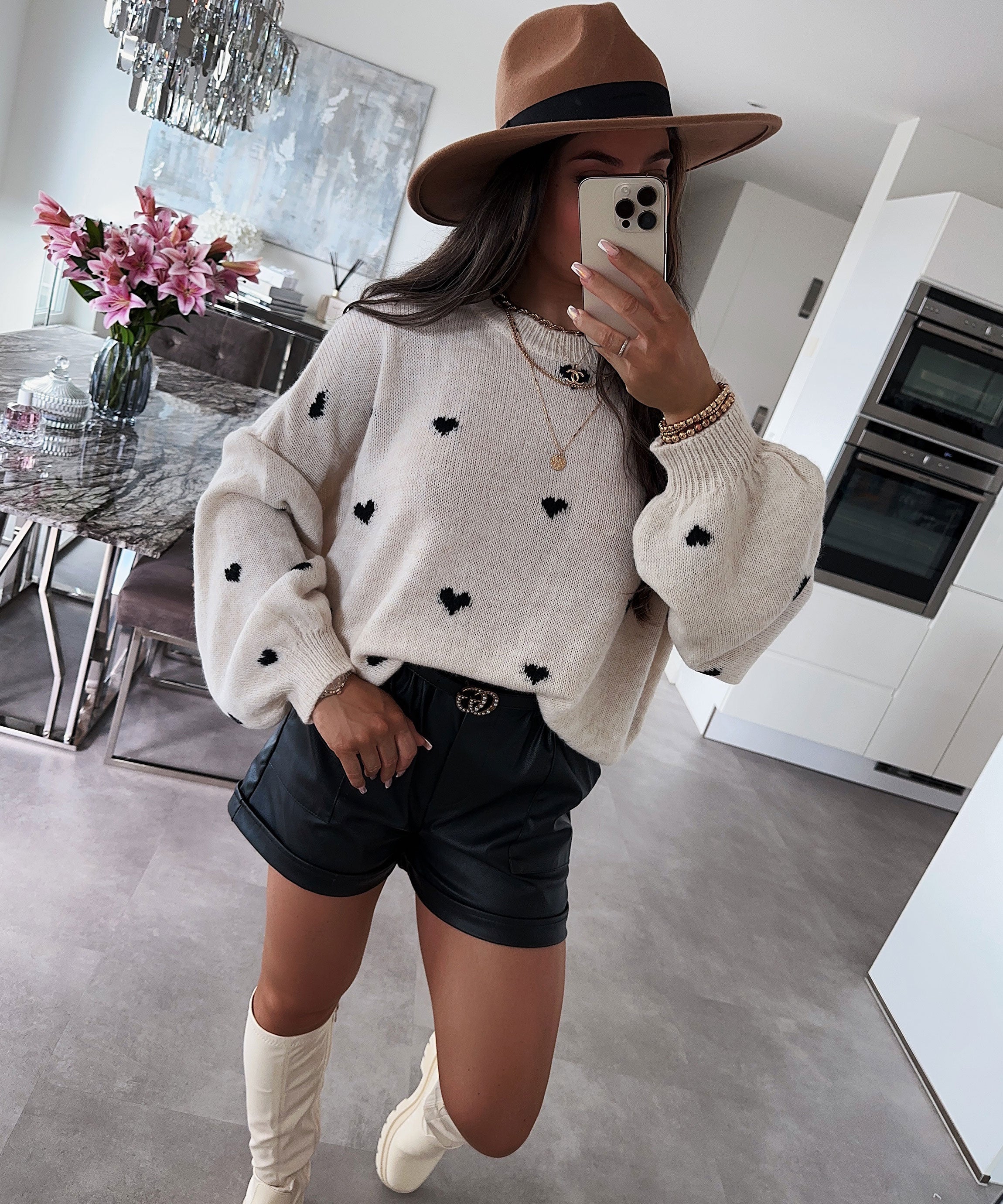 Women’s Oversized Knit Sweater in White and Black