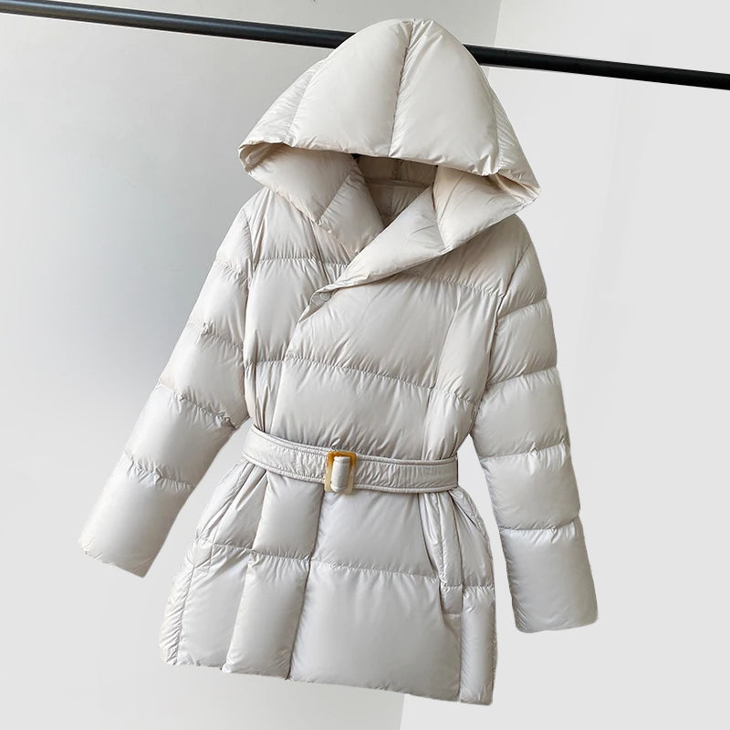 Women’s Puffer Jacket With Quilted Silhouette And Hood