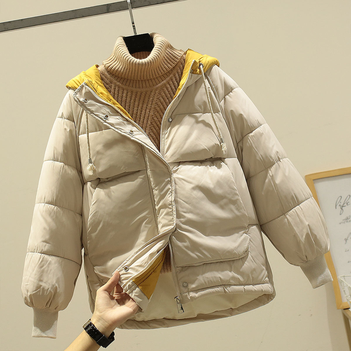 Women’s Winter Jacket with Padded Interior and Fur-Lined Hood