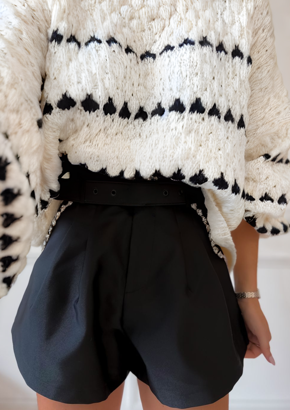 Chic Puff Sleeve Pullover - Elevate Your Everyday Look