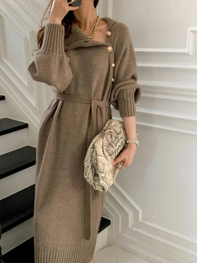 Katerina - Elegant turtleneck dress