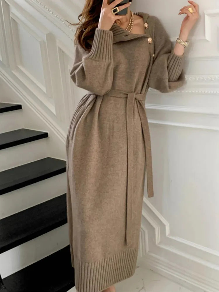 Katerina - Elegant turtleneck dress