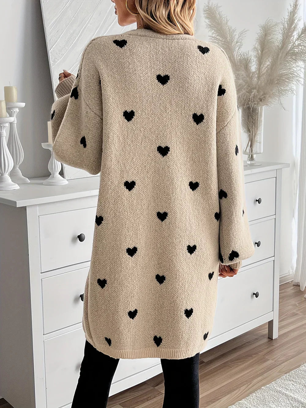 Rhianna - Cute long cardigan with heart pattern for ladies