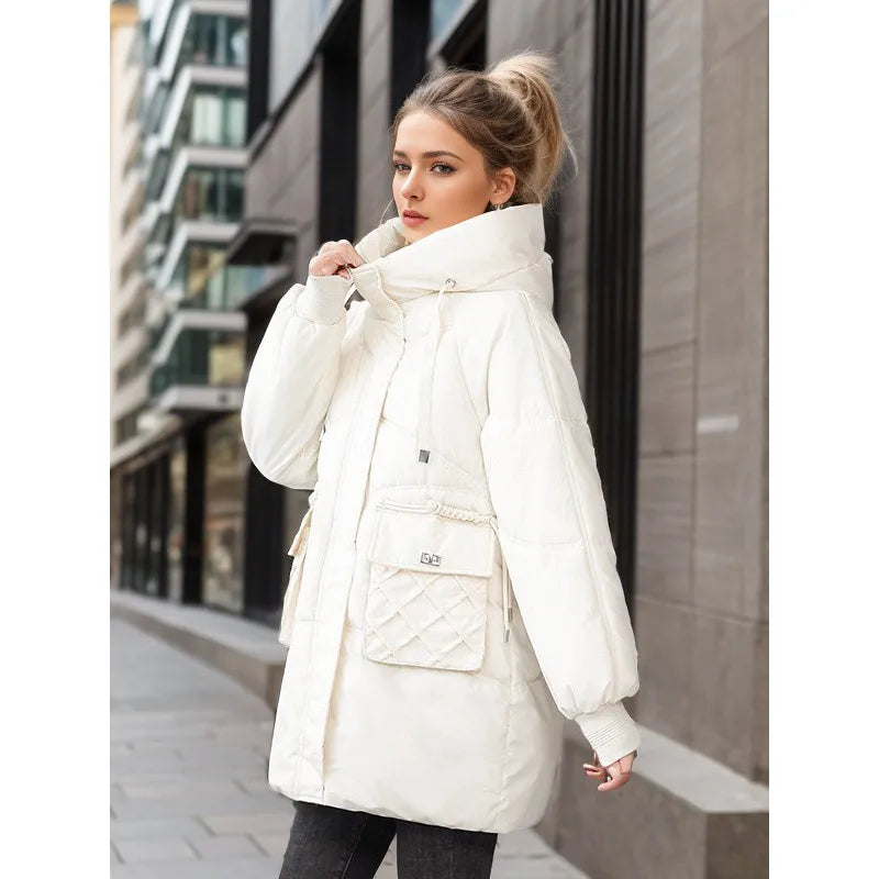 Bellah - Warm Winter Coat with Hood and Pockets