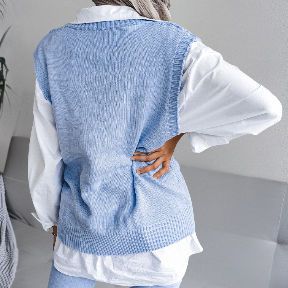 Azra - Elegant Knitted Cardigan for Women