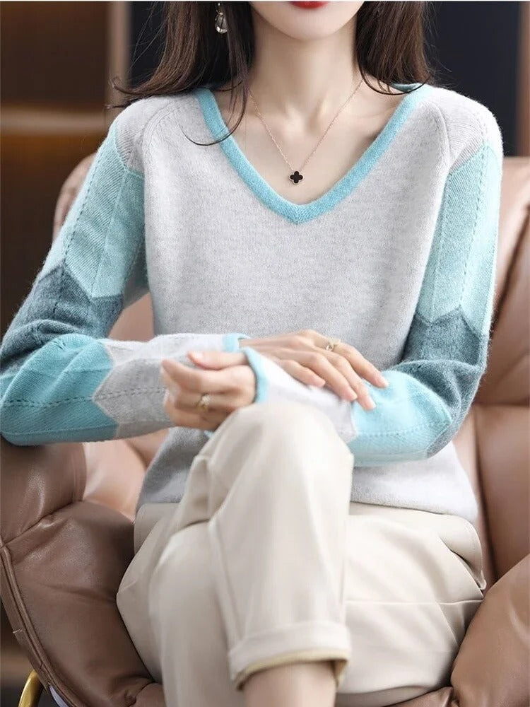 Eloise - Casual embroidered sweater